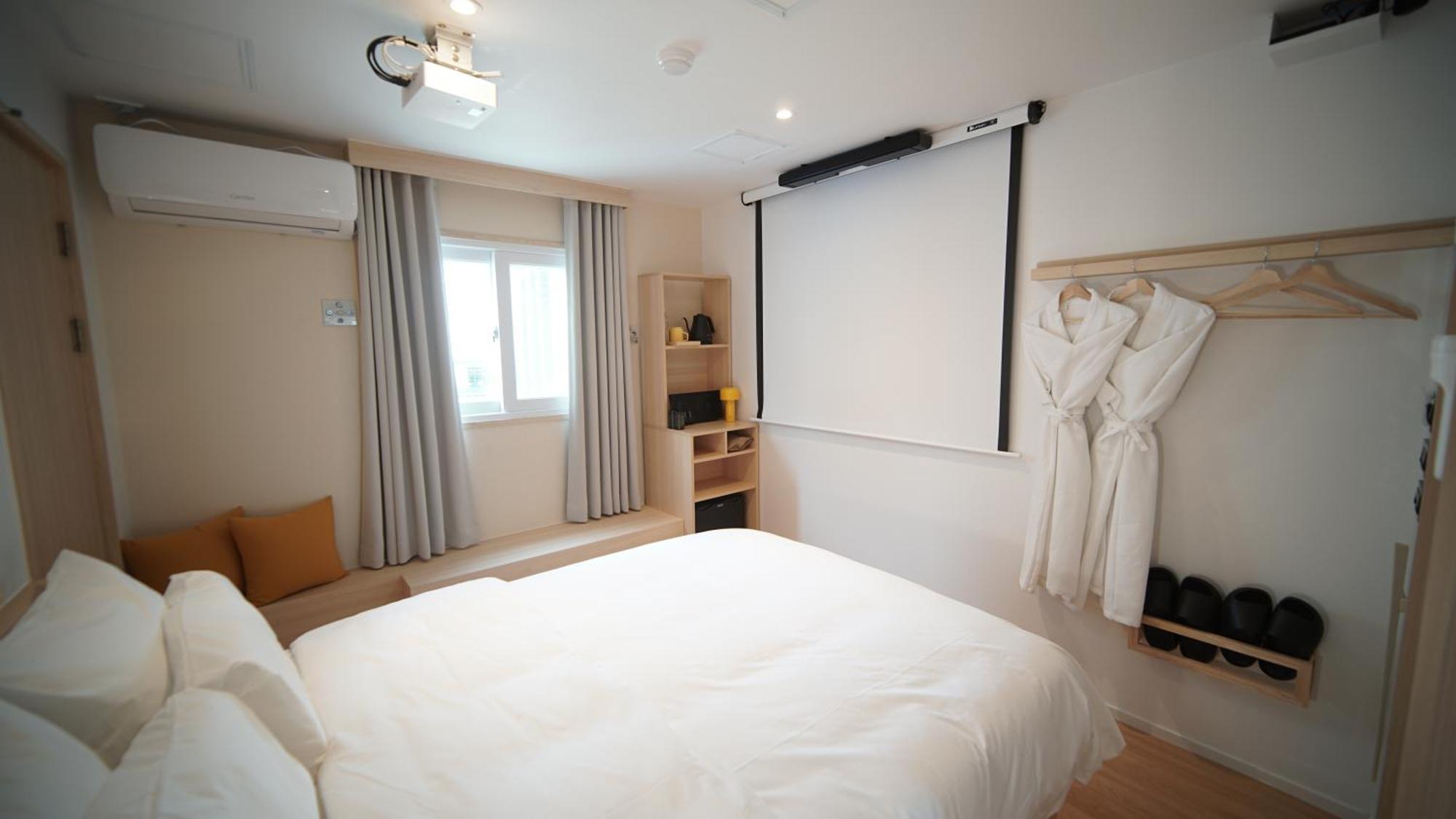 Deluxe Double Room City View,1661671062:JPEG