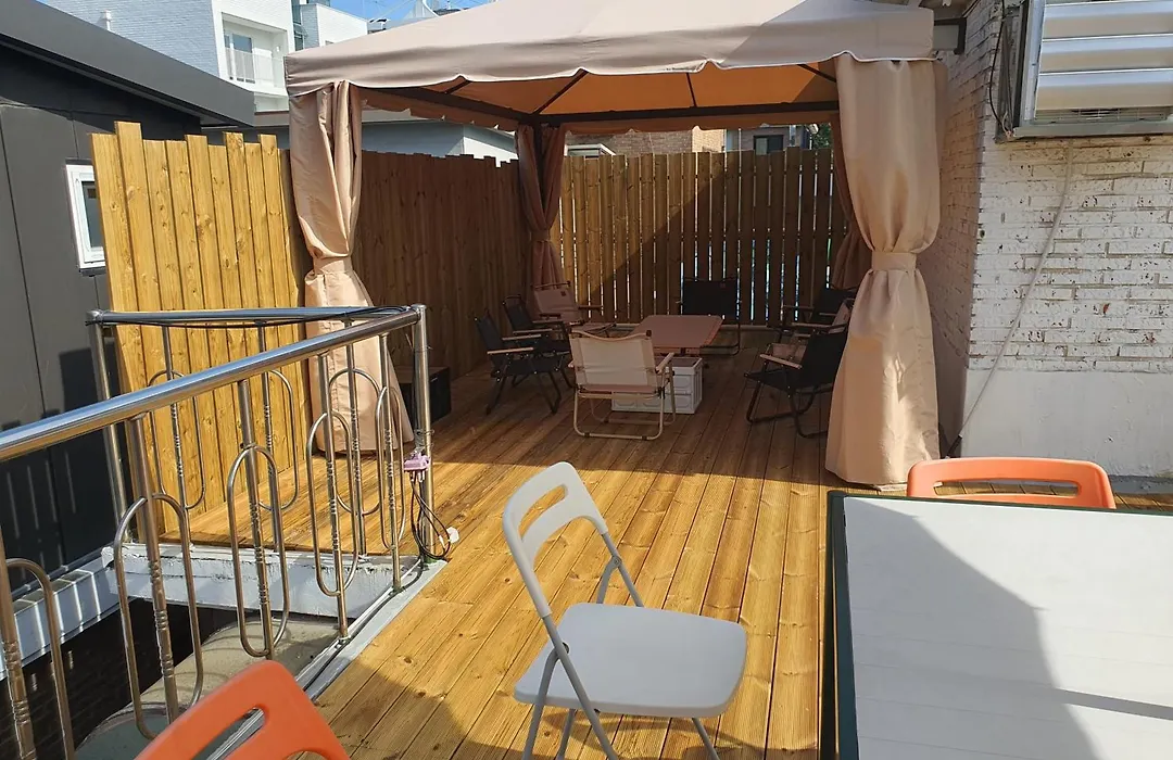 Bunk Backpackers Guesthouse-1