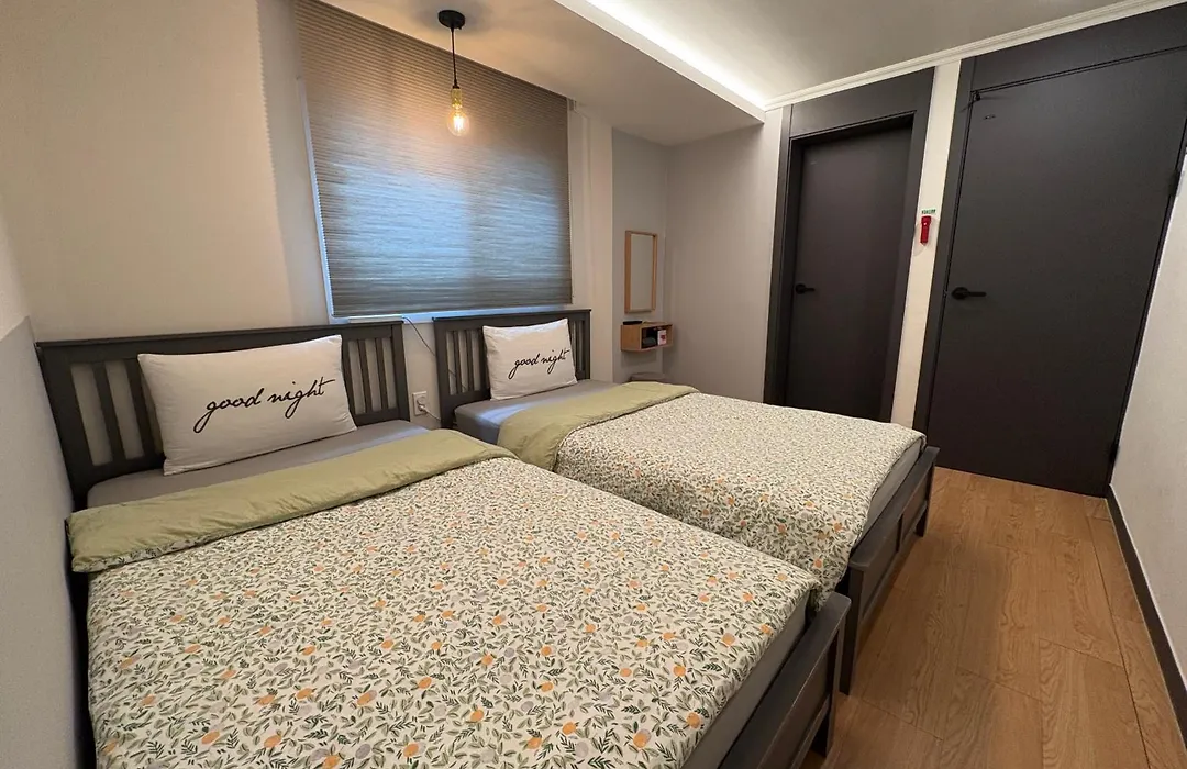 Heima Guesthouse Hongdae-1