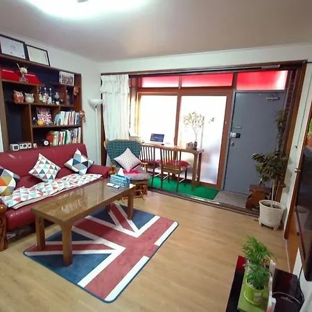 Appletree Guesthouse-3